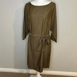 Tommy Bahama brown knee length crew neck dress with belt  3/4 sleeve size S